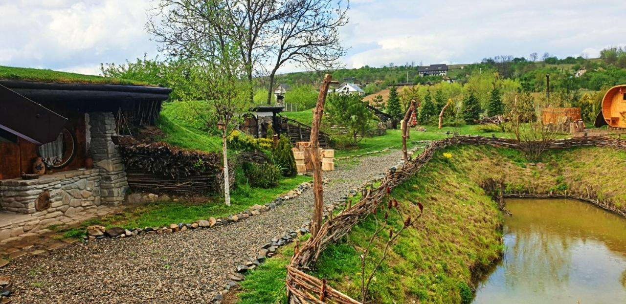 Hotel Valea Celor Doisprezece Piriu Dobreni Zewnętrze zdjęcie